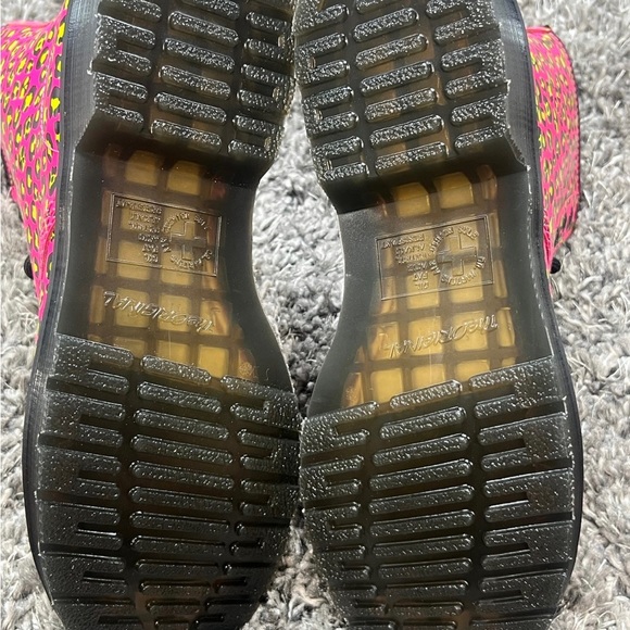Dr. Martens 1460 Loud Leopard Smooth Pink 27652682 Women's 10 - Picture 6 of 8